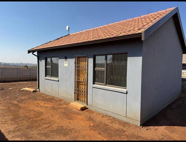 2 BEDROOM HOUSE FOR SALE IN MOHLAKENG